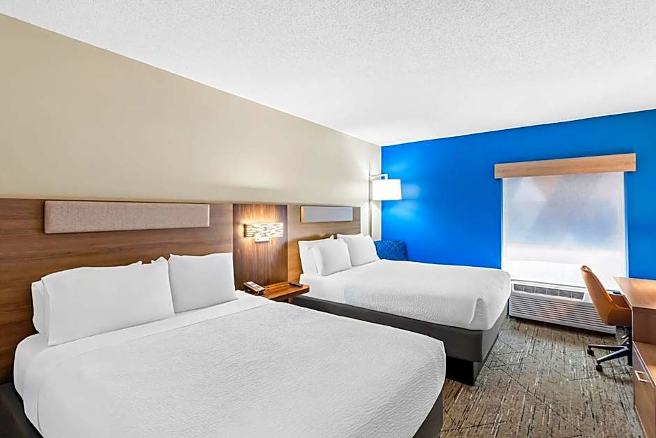 Holiday Inn Express Hotel & Suites Charleston-Southridge By IHG