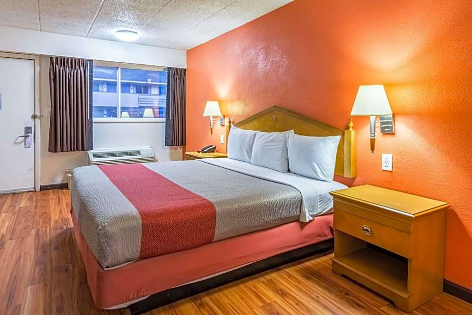 Motel 6-Grove City, OH