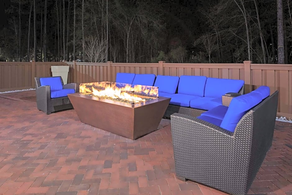 Holiday Inn Express & Suites - Wilmington West - Medical Park, an IHG Hotel