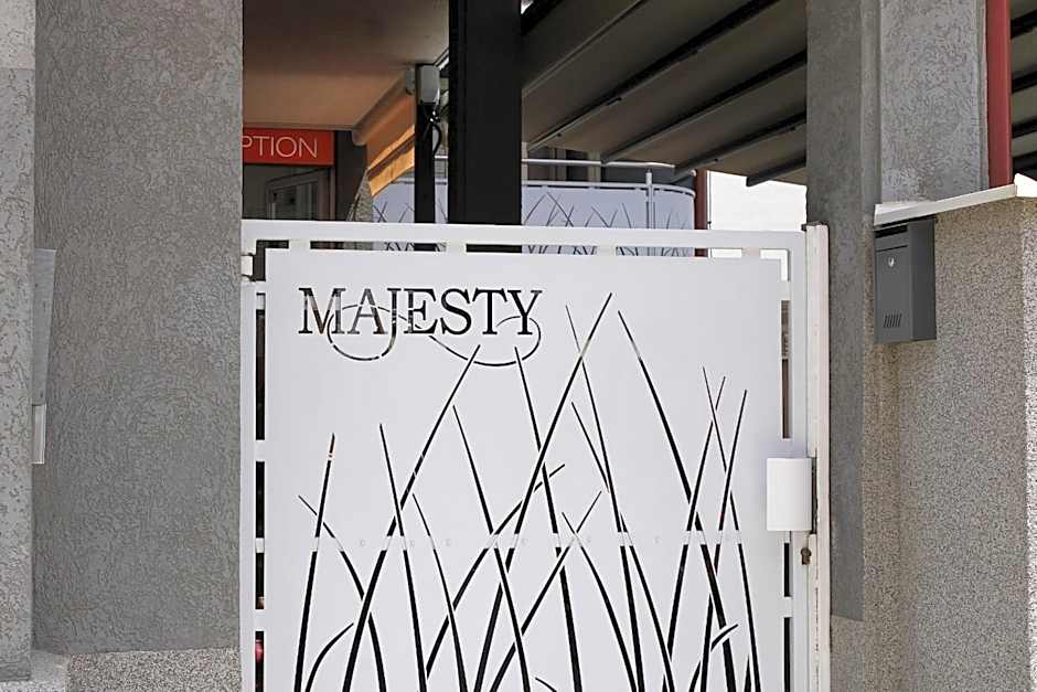 Guest Accommodation Majesty