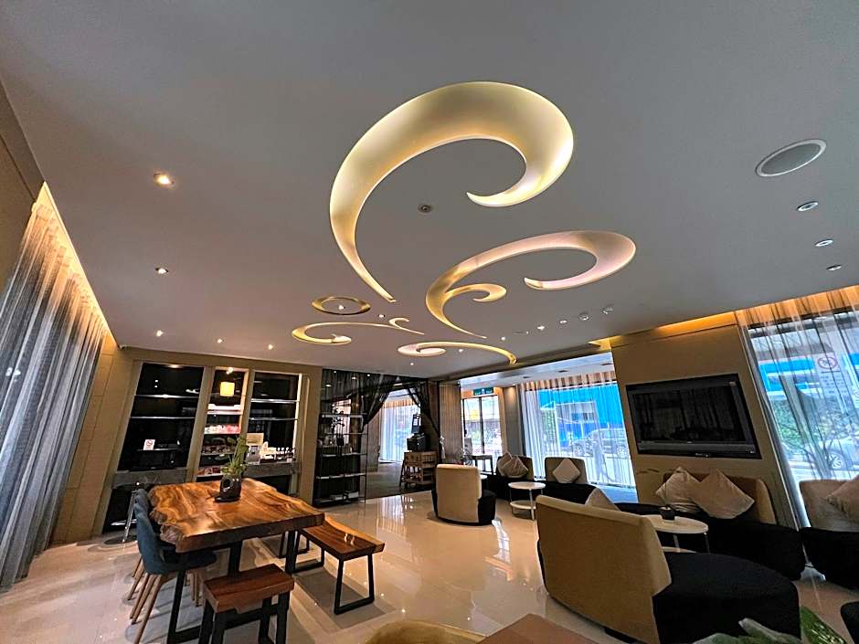 Forward Hotel