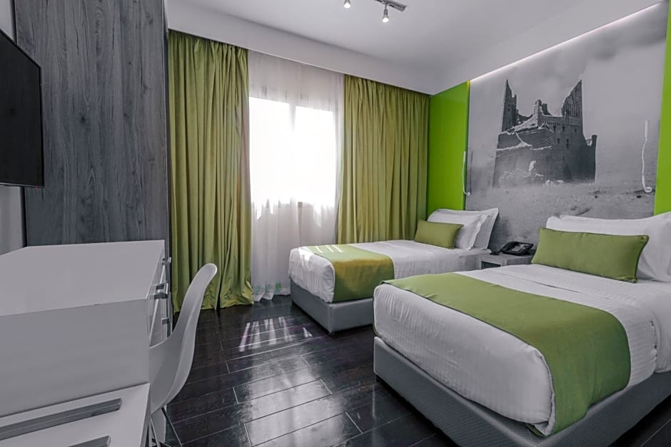 Photo 1 of 3 of Deluxe Interconnecting Room with One King Bed and One Twin Bed