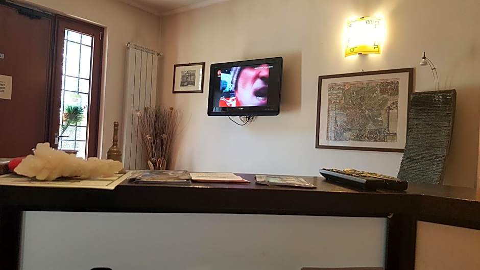 Aurelia Garden Gold B&B