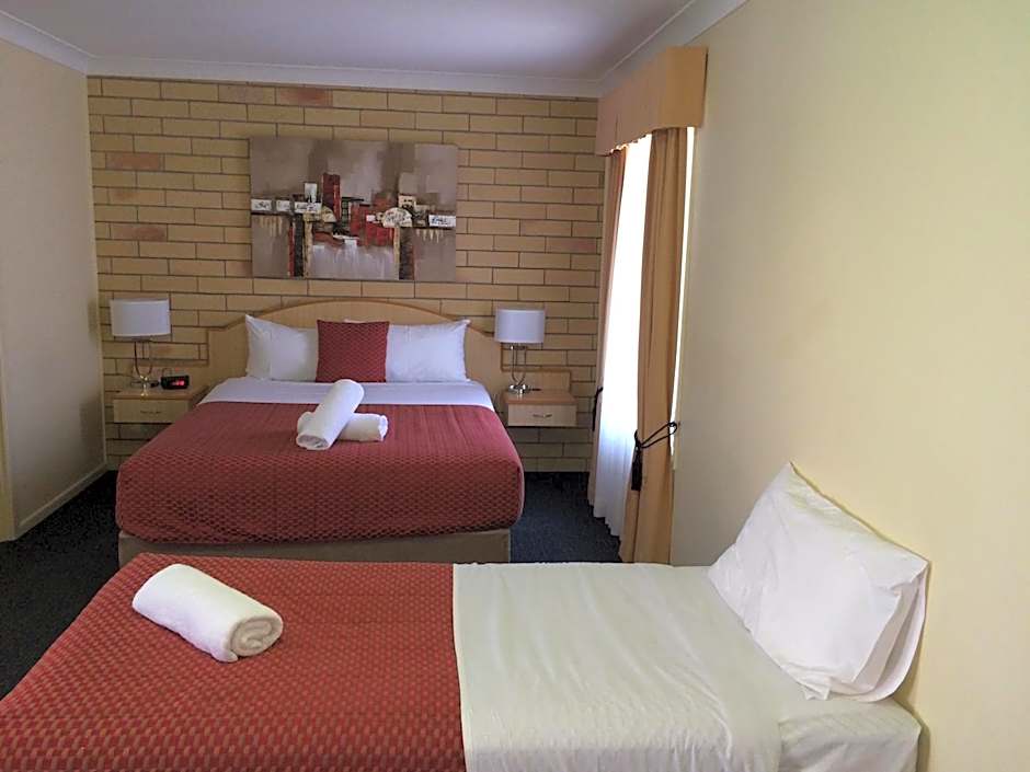 Cotswold Motor Inn