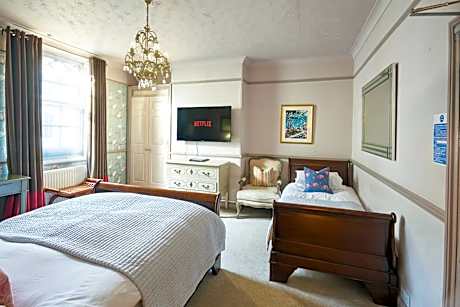 Triple or Family Room