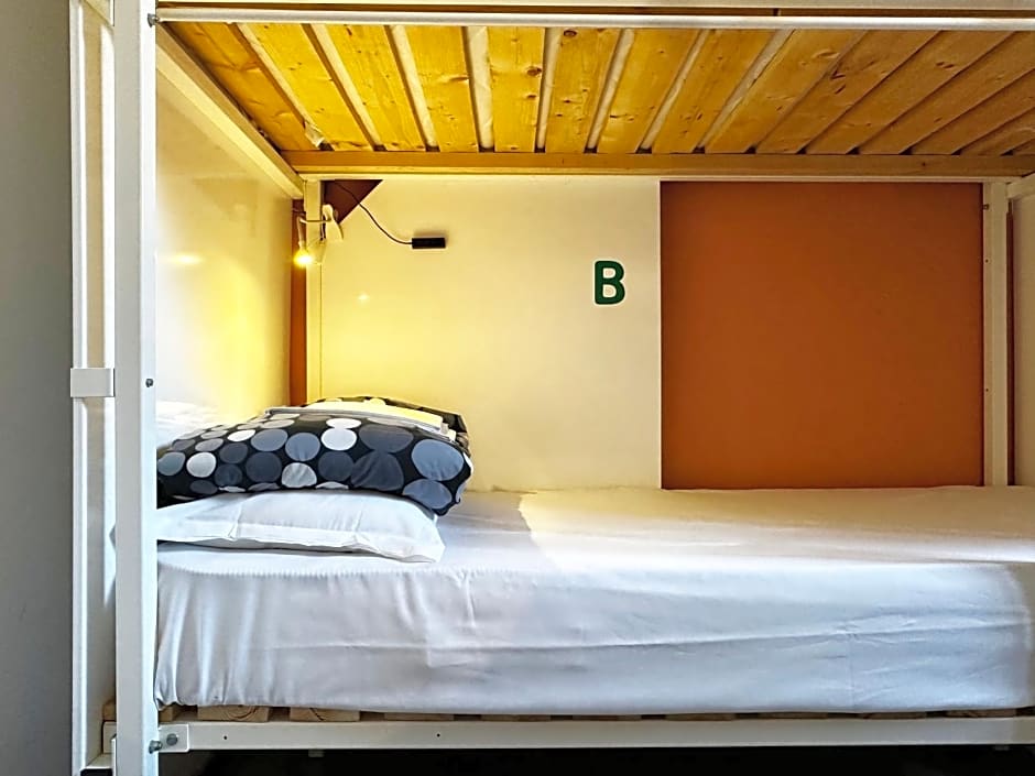 Mio Hostel
