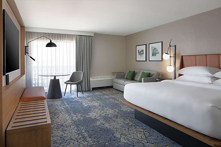 Sheraton Westport Chalet Hotel St. Louis