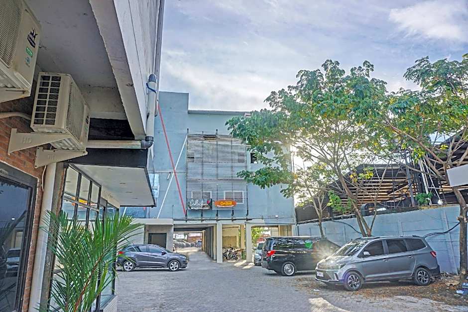 Collection O 91414 Hotel Marina Beach