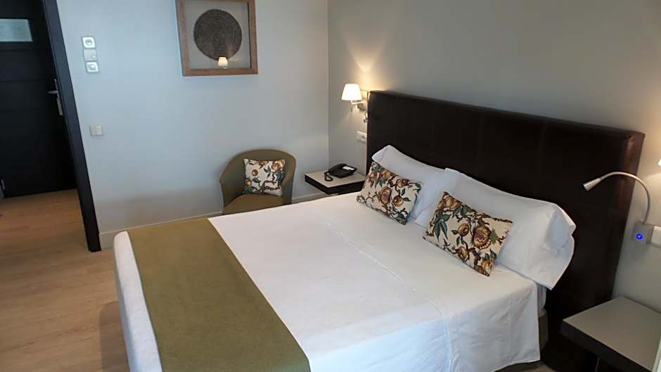 Hotel Moderno Puerta del Sol