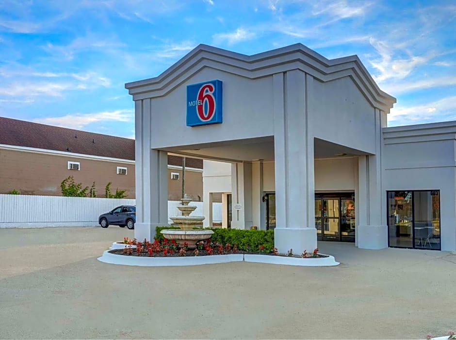 Motel 6-Jacksonville, NC