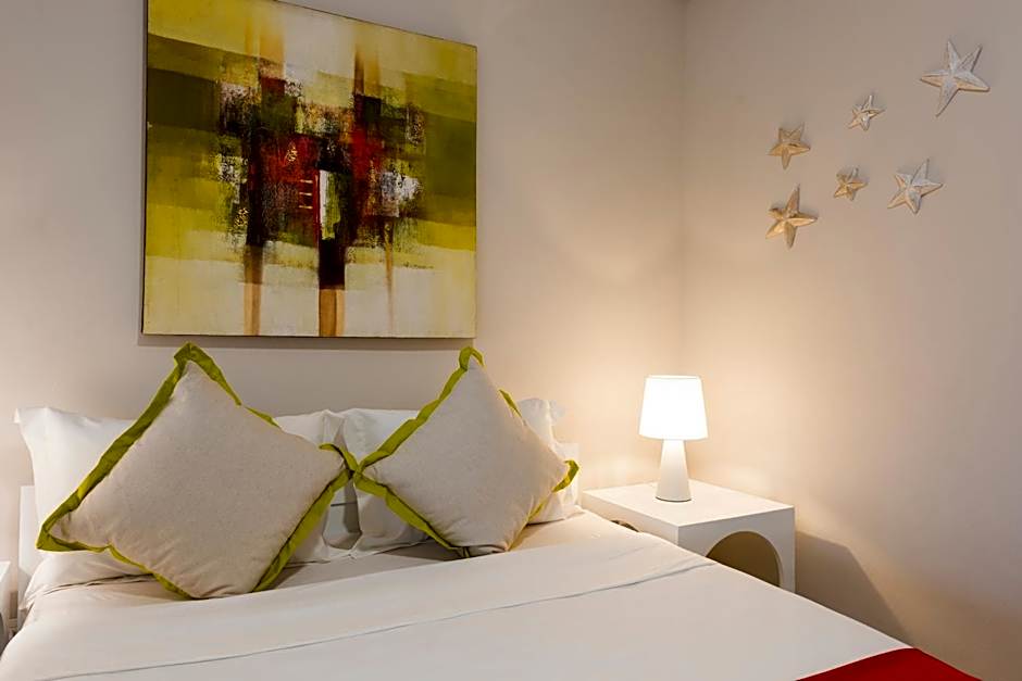 Kisana Residence - Studio with spacious balcony shared pool garden