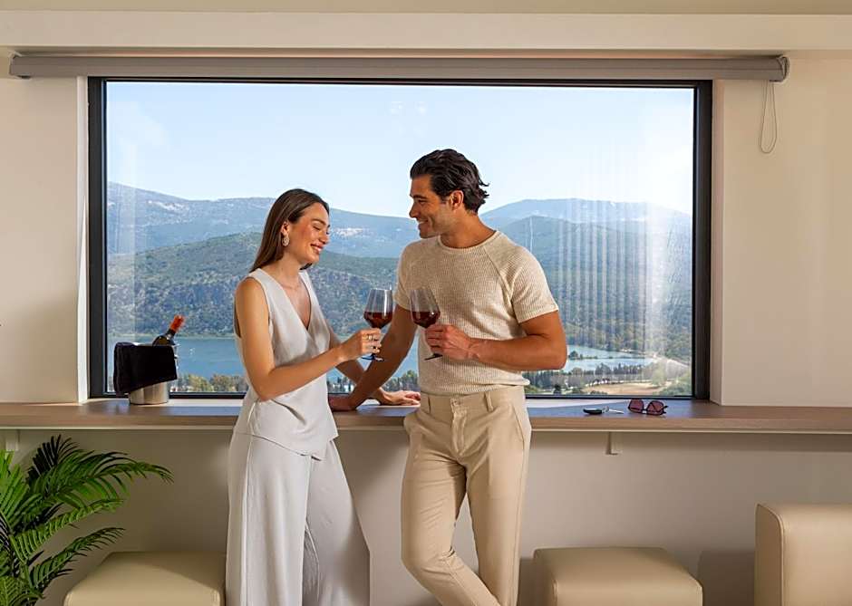 The "L" Suites & Apartments