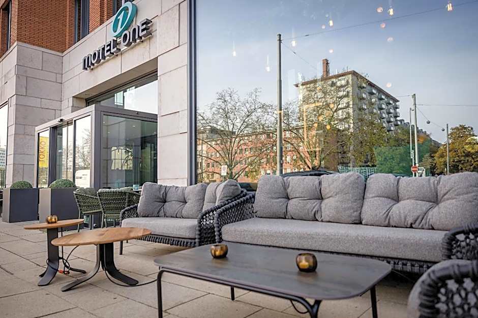 Motel One Wiesbaden