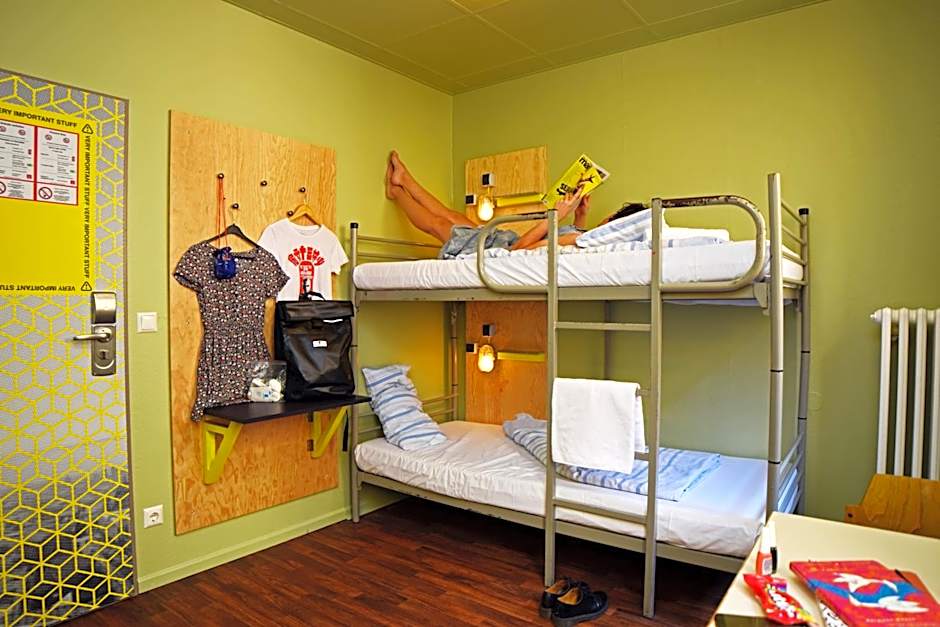 Amstel House Hostel