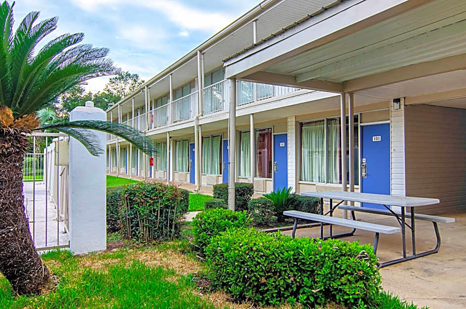 Motel 6-Bay Minette, AL