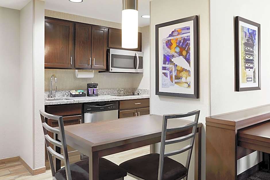 Homewood Suites By Hilton Champaign-Urbana