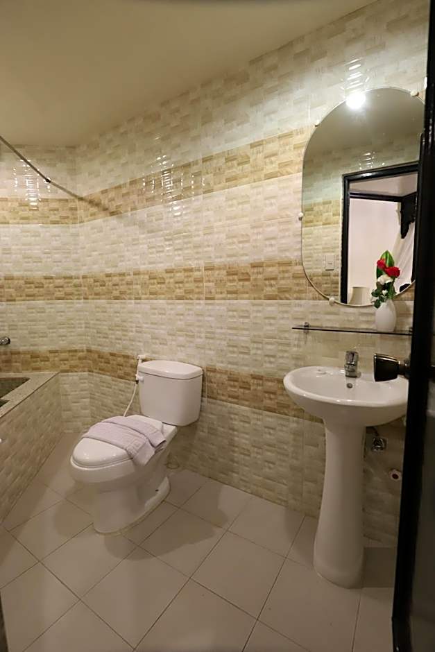 Camelot Hotel Quezon City powered by Cocotel