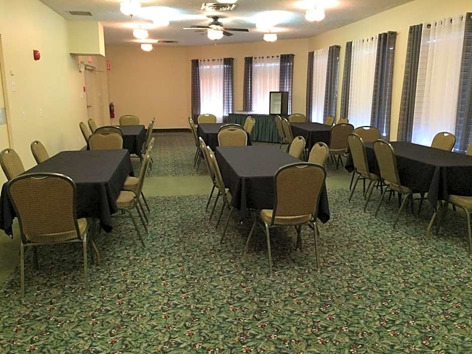 Coastal Inn Champlain