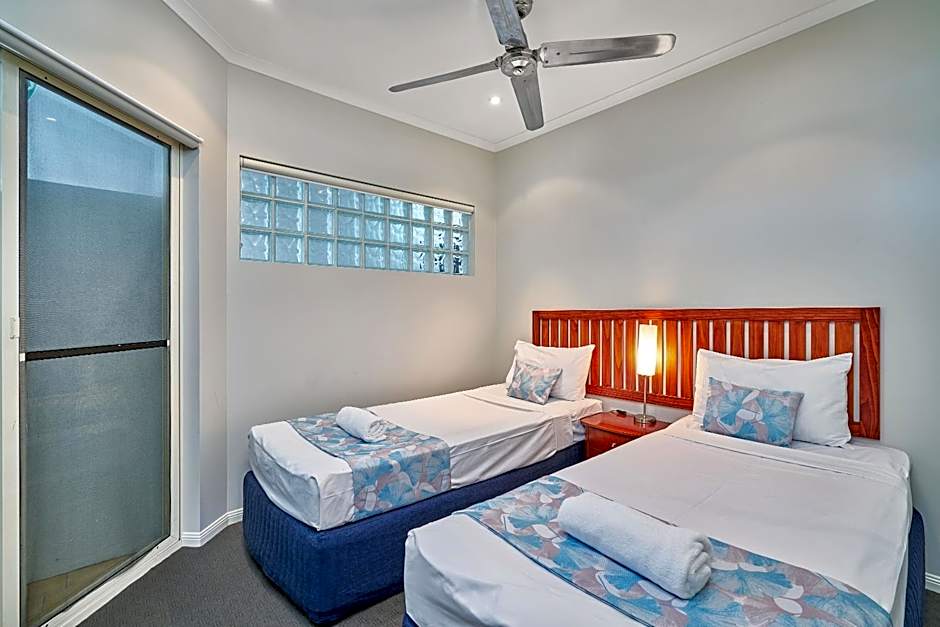 North Cove Waterfront Suites