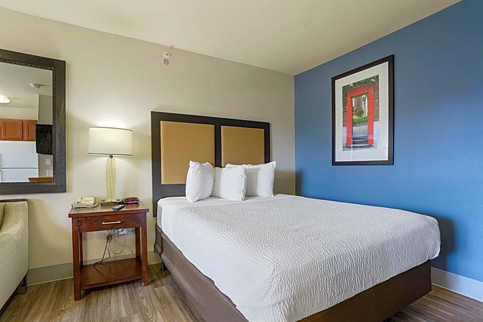 Extended Stay America Suites - Kansas City - Lenexa - 87th St.