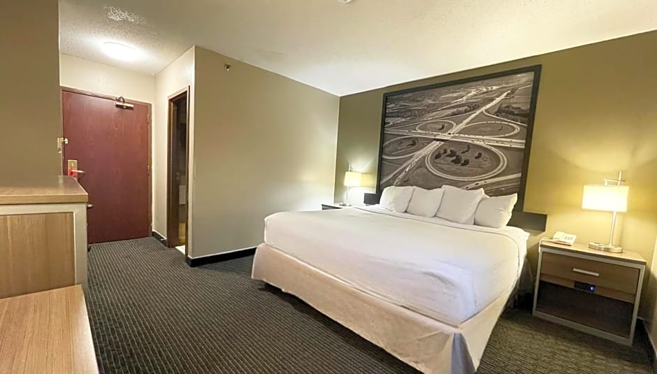 Super 8 by Wyndham St Charles