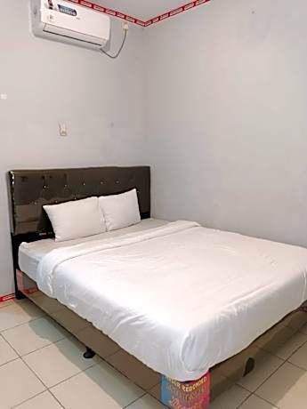 Amira Guest House by NamRoom