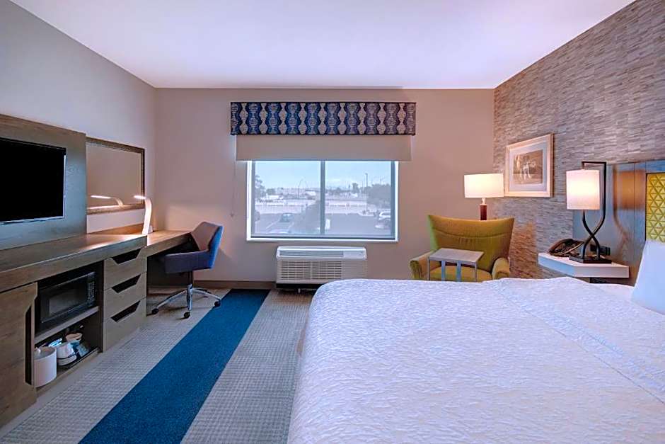 Photo 1 of 2 of 1 King Bed, Accessible