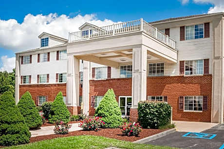 Days Inn by Wyndham Norton