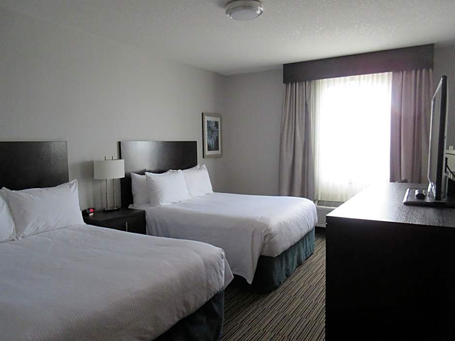 Photo 1 of 7 of 2 Queen Beds