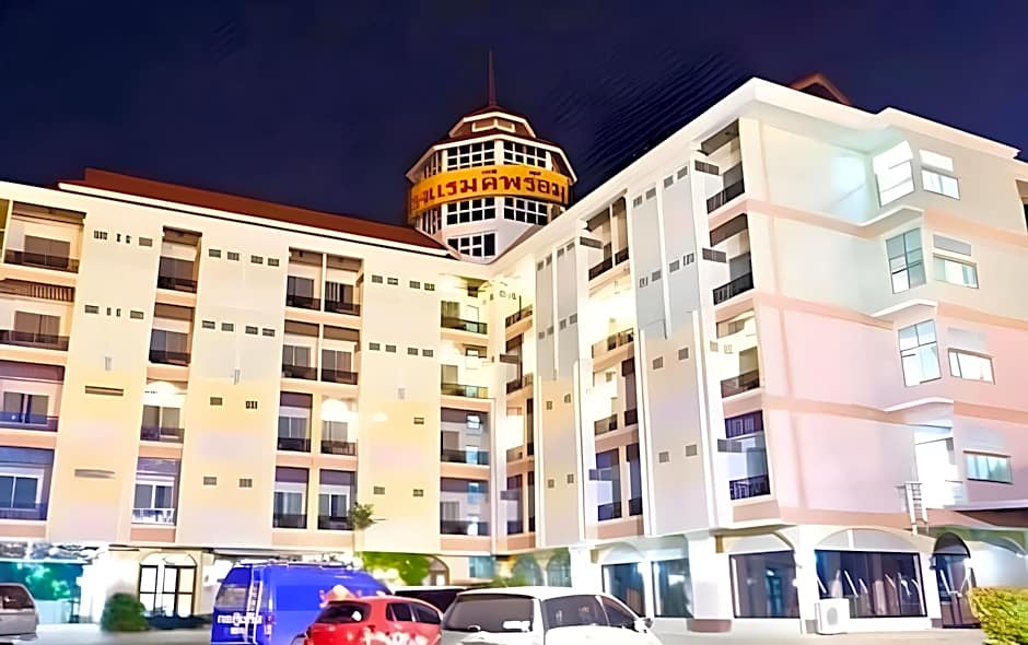 Dee Prom Hotel