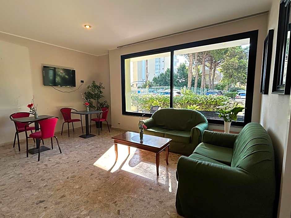 Hotel Ines