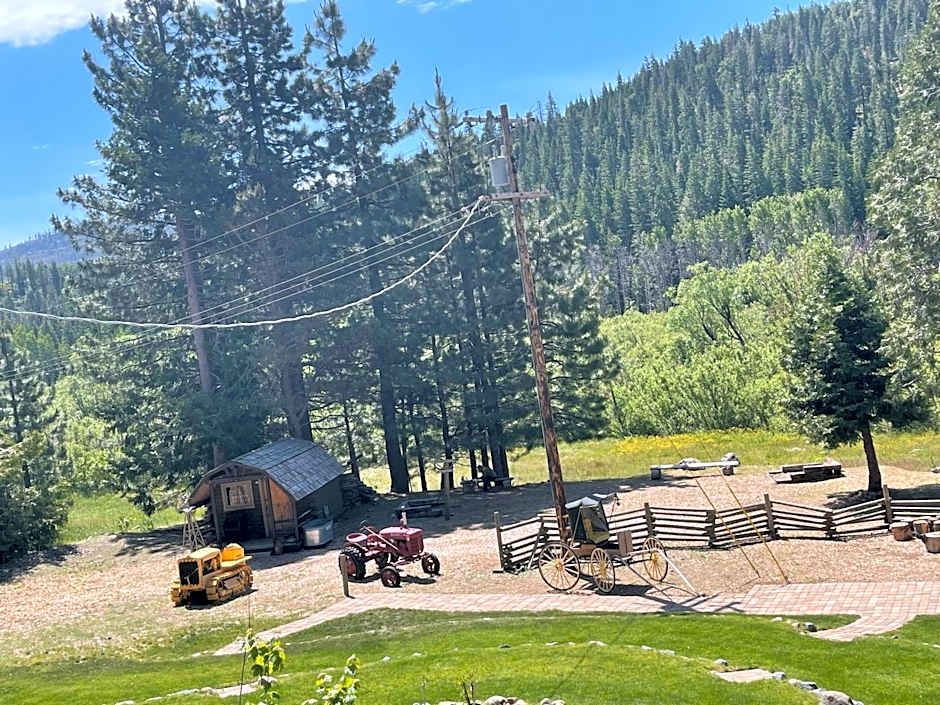 Sierra Woods Lodge
