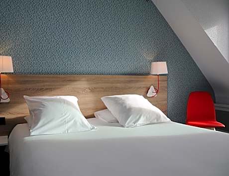 Superior Double with Harbor View