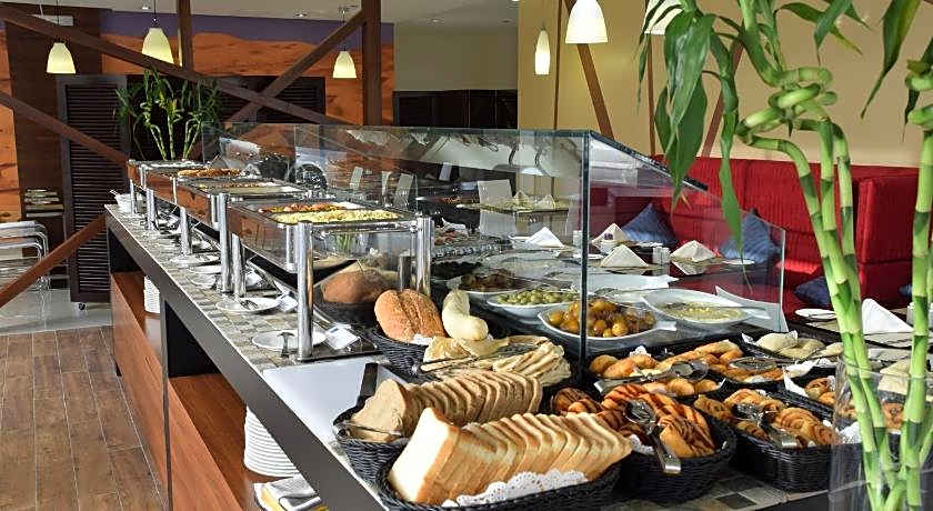 Novotel Suites Riyadh Dyar