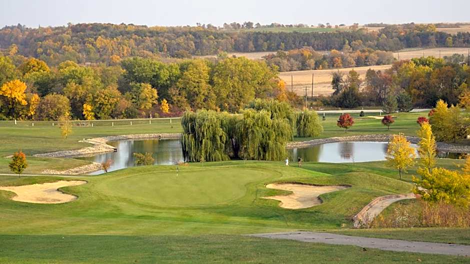 Boarders Inn & Suites by Cobblestone Hotels - Fayette