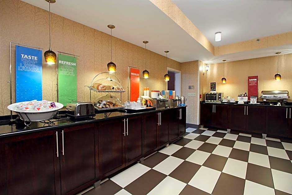 Hampton Inn By Hilton Columbus-Airport