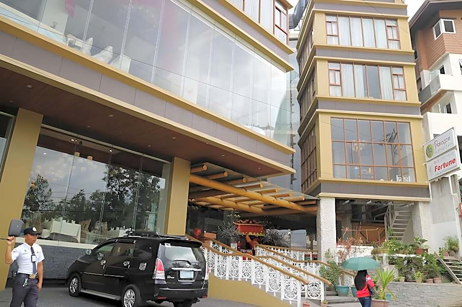 Paragon Hotel And Suites