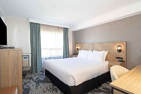 Standard Room, 1 King Bed