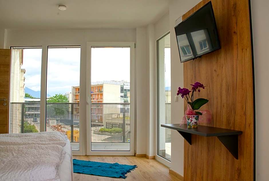 myQuartier City Chalets digital self check in