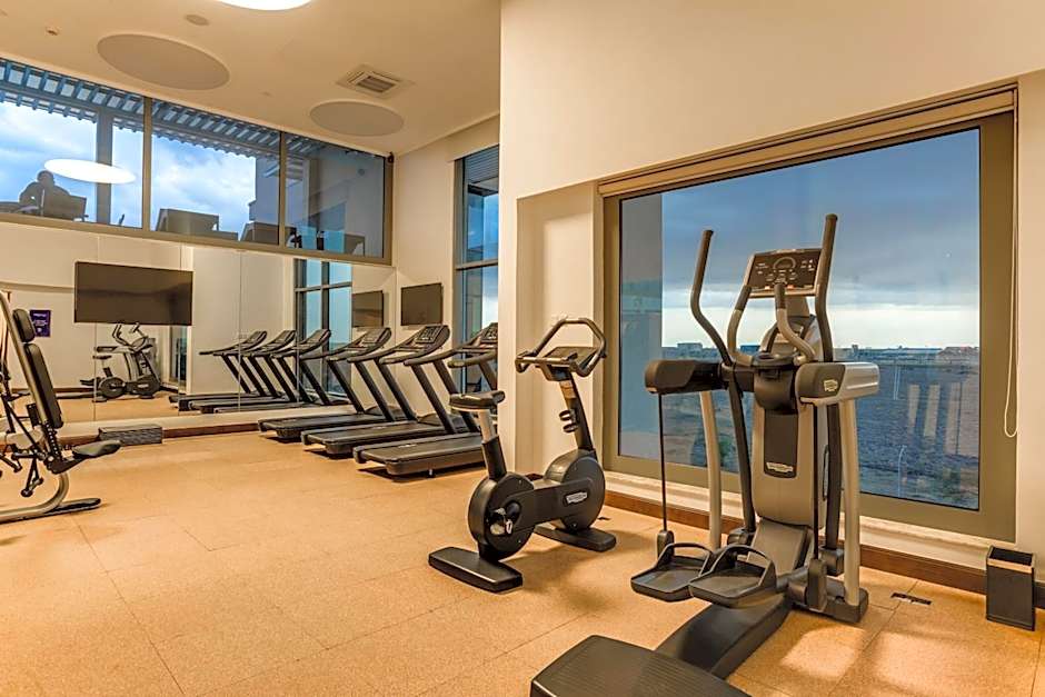 Crowne Plaza Nairobi Airport by IHG