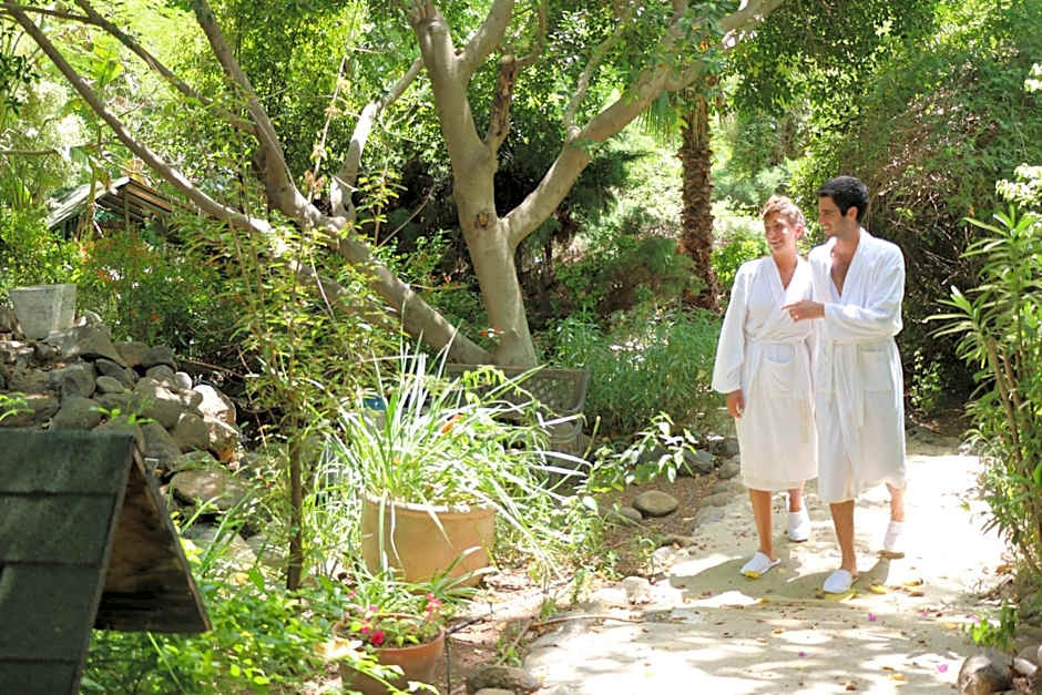 Vitrage Holiday Village and Spa