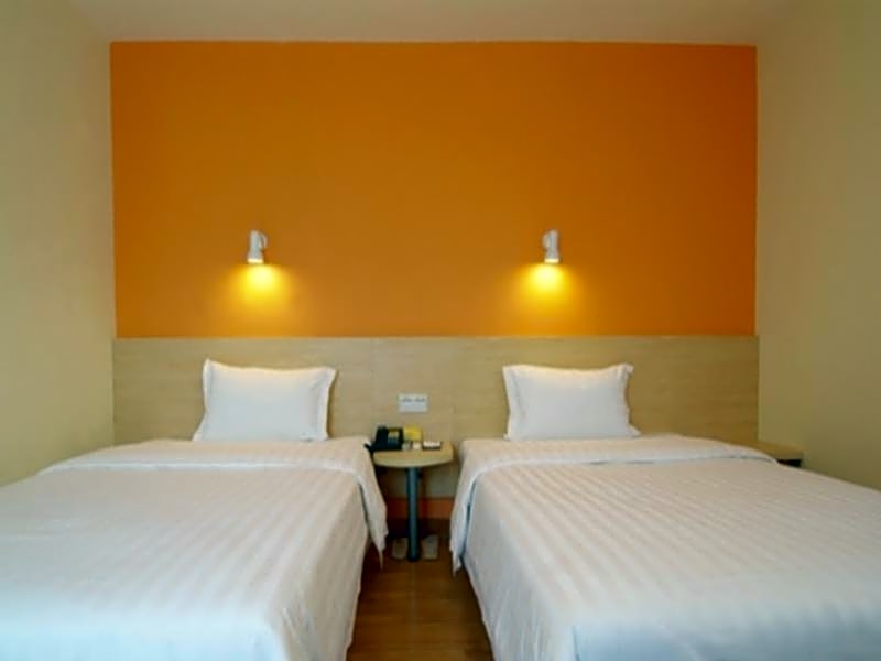 7Days Inn Guangzhou Wuyang New Town