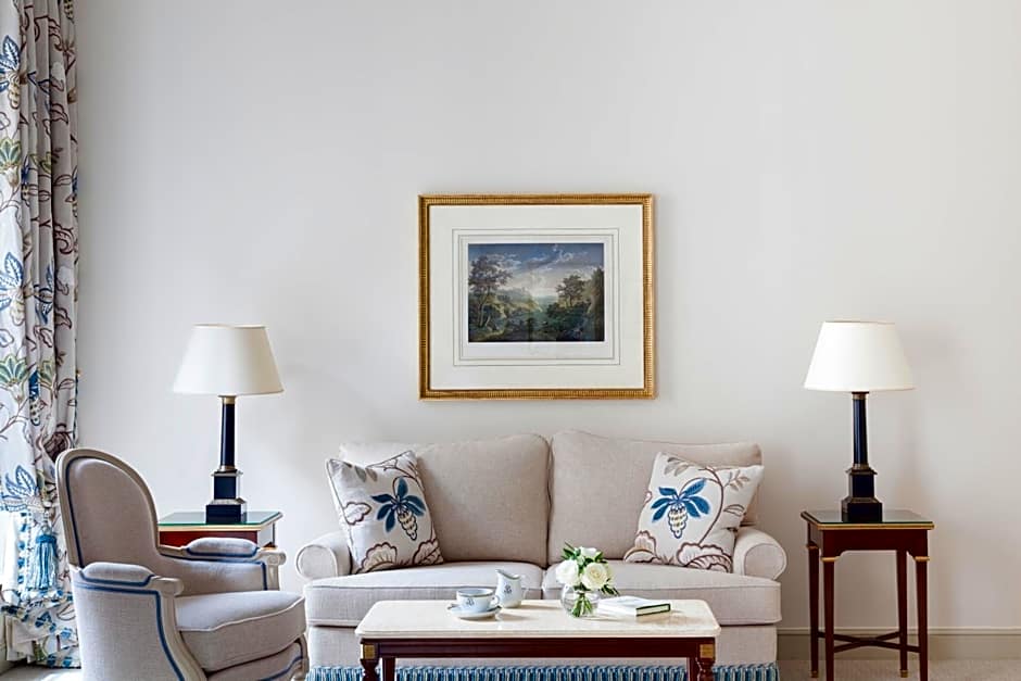 Le Bristol Paris, Oetker Hotels