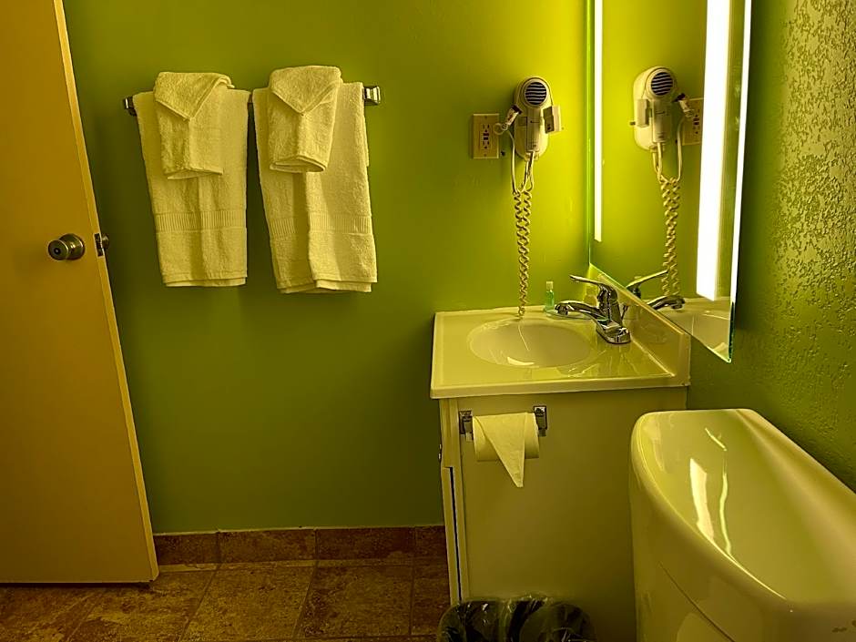 Clarion Inn