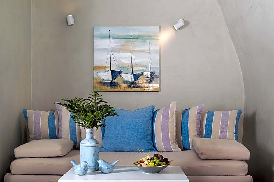 Mythical Blue Luxury Suites