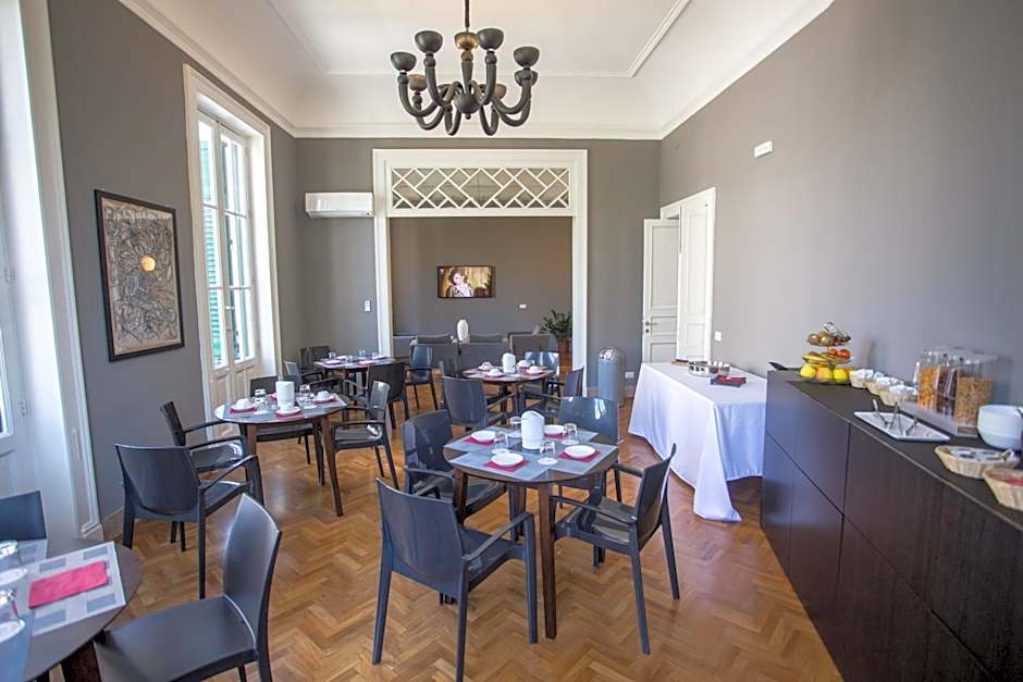 Re Vittorio De Luxe