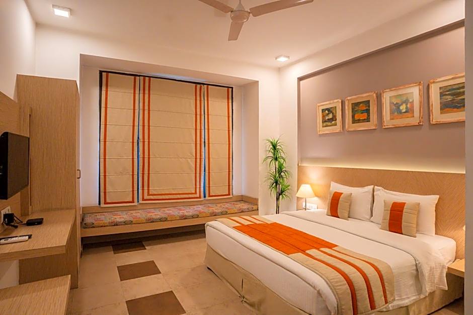 Ahuja Residency Parklane