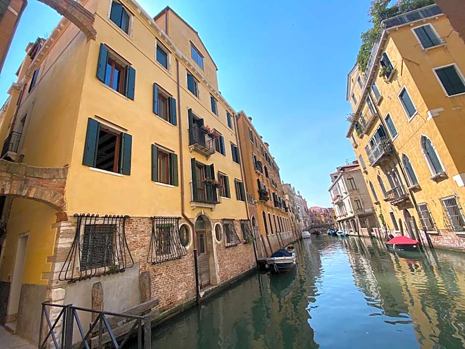 Suite House new apartments wi fi Venice island