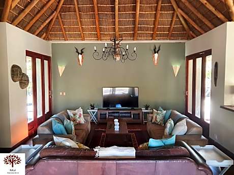 Zebula Golf and Wildlife Estate - Kudu's Bark Pax 12 - Moi Signature Luxury villa