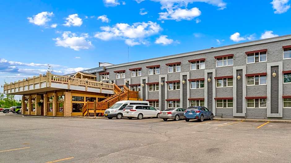 Clarion Hotel & Suites Fairbanks near Ft. Wainwright